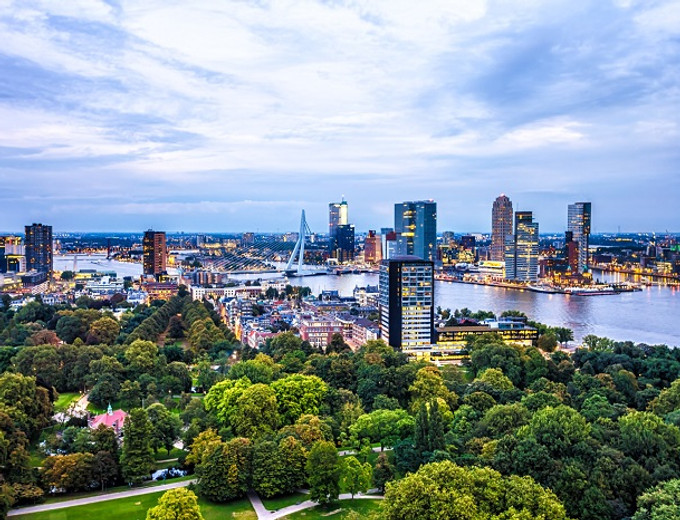 Nederlandse steden stuwen woningmarkt tot grote hoogte