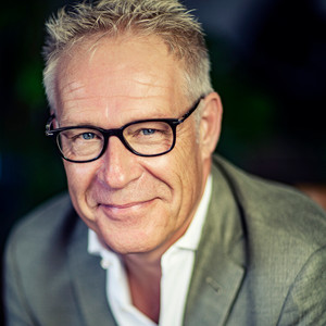 Robert Henderson