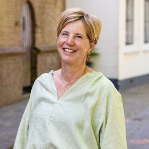 Ellen Boone